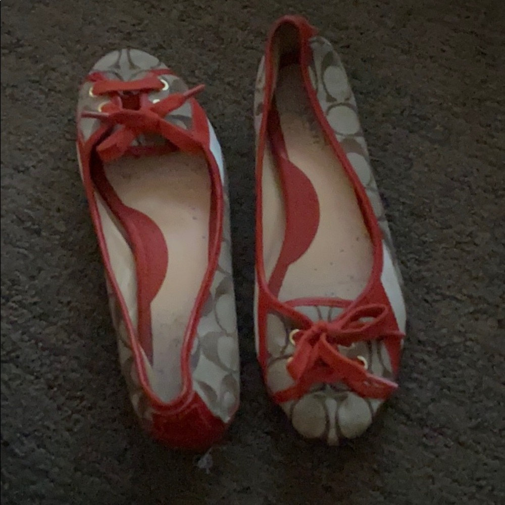 Coach flats
